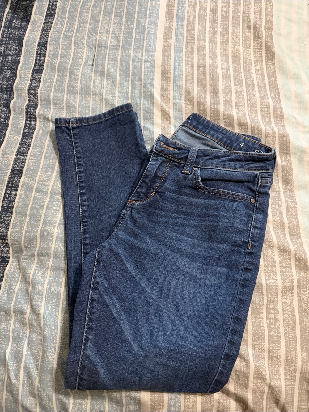 Ana size 4 Women's Dark Blue Stretch Skinny ankle Jeans